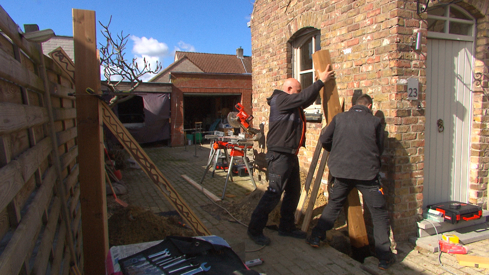 palen zetten tuinpoort maken