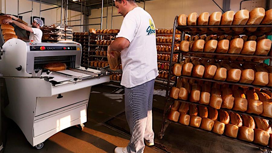 Bien choisir votre trancheuse à pain pour booster l'efficacité de votre boulangerie